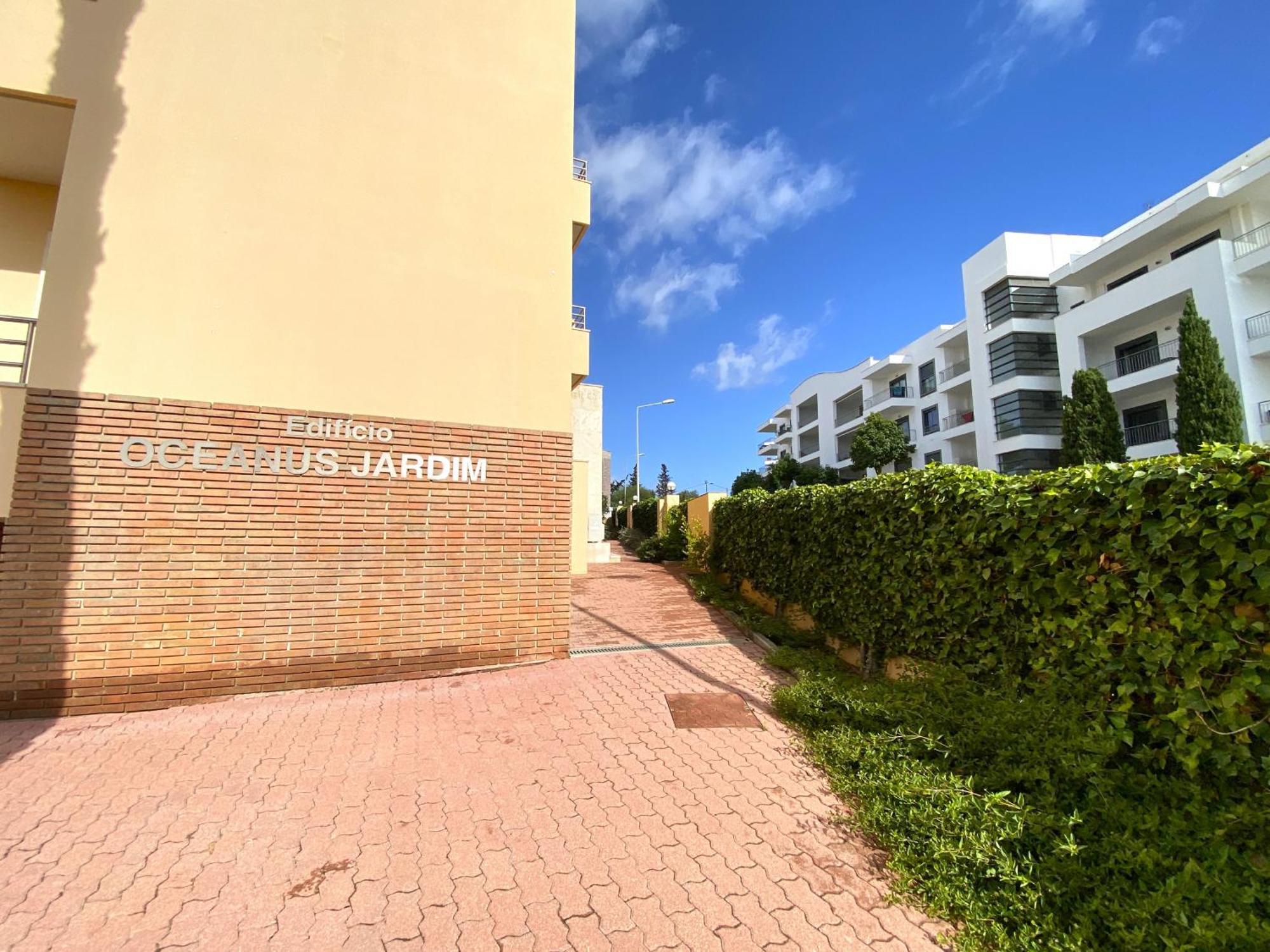 Albufeira Sunny Style With Pool By Homing Apartment Bagian luar foto
